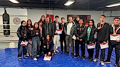 Doğuş Spor Muay Thai Okul Sporlarında 16 Madalya Başarısı